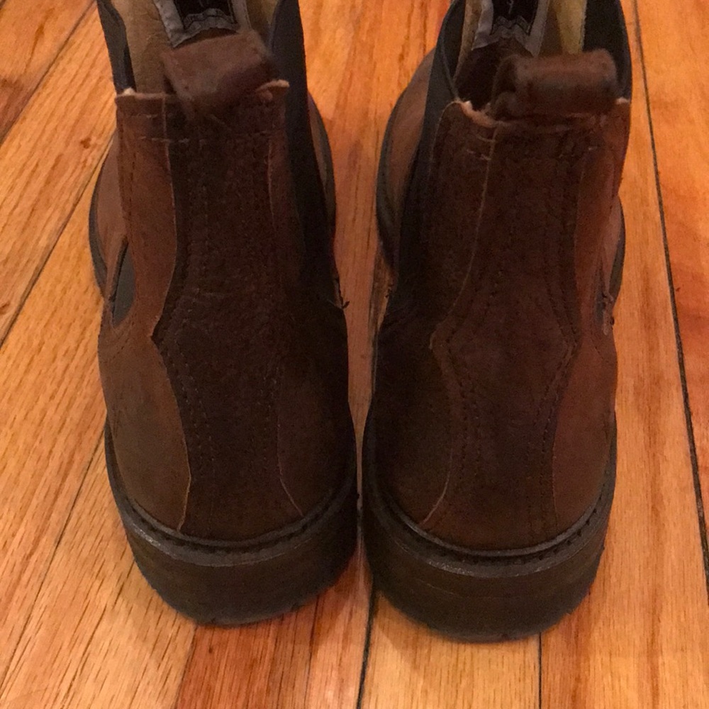 Frye Rainer Chelsea Boots - Picture 4 of 4